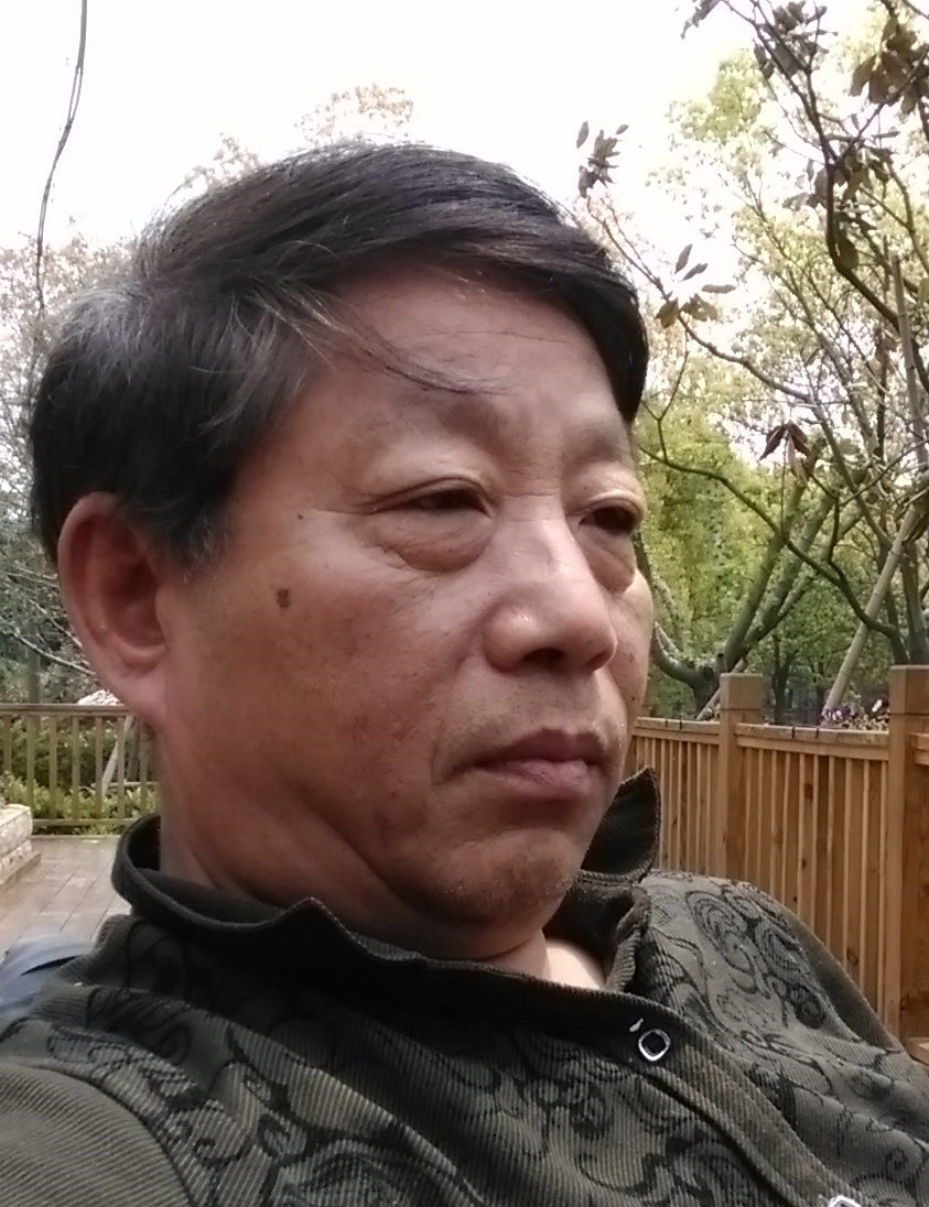 李青